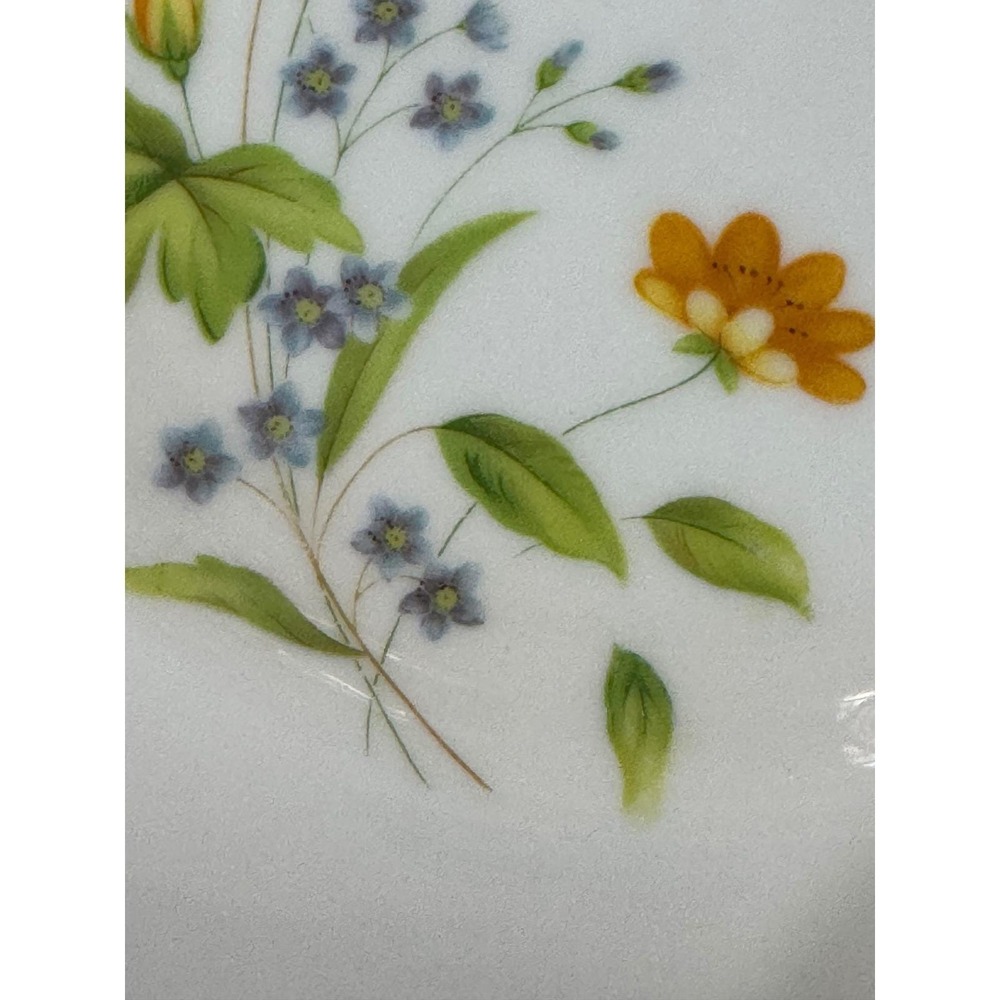 Castlecourt April Flowers Fine China Plate Vintage Floral Japan 7 3/4" - Picture 8 of 8